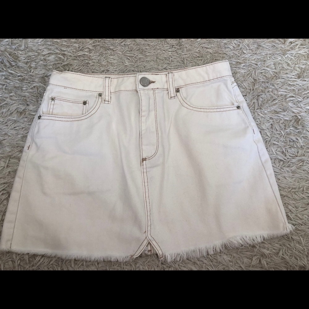 White denim skirt